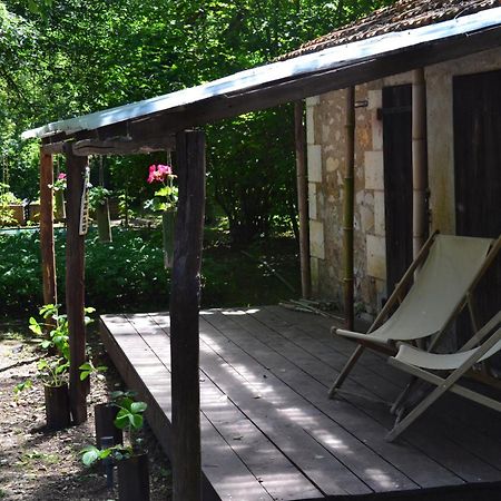 Les Bruyeres B&B Montbron 外观 照片