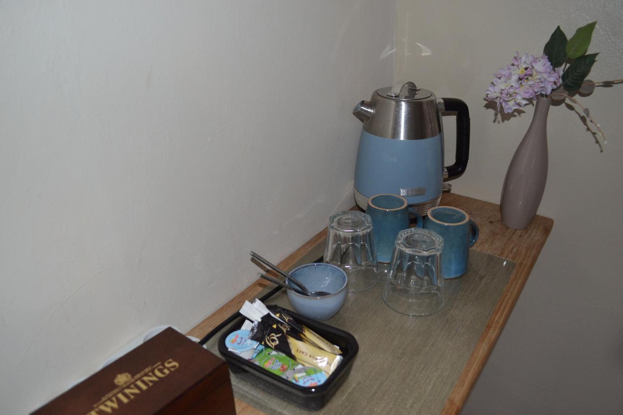 Les Bruyeres B&B Montbron 外观 照片